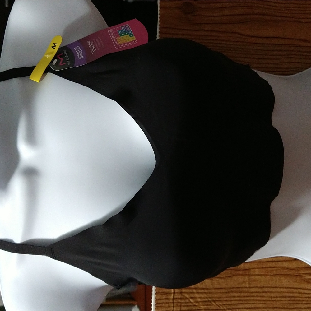 SKU043--MAIDENFORM BRA